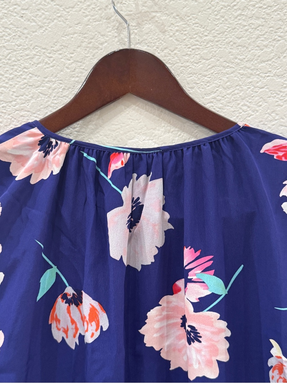 NWOT Yumi Kim Silk Floral Shift Dress Small Bell Sleeve Boho Cocktail Mini - Picture 6 of 11
